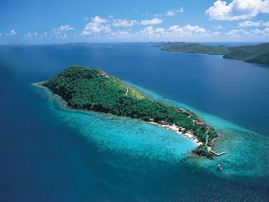 AD-Luxurious-Private-Islands-11