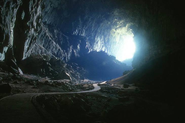 33. Szarvas barlang, Borneo, Malajzia